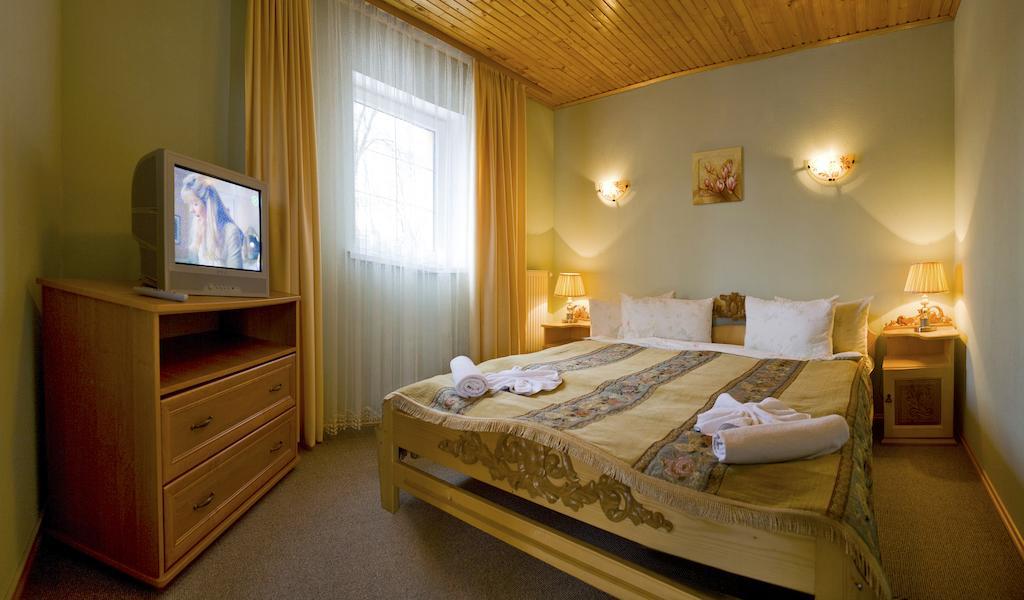 Oberig Otel Morshyn Oda fotoğraf