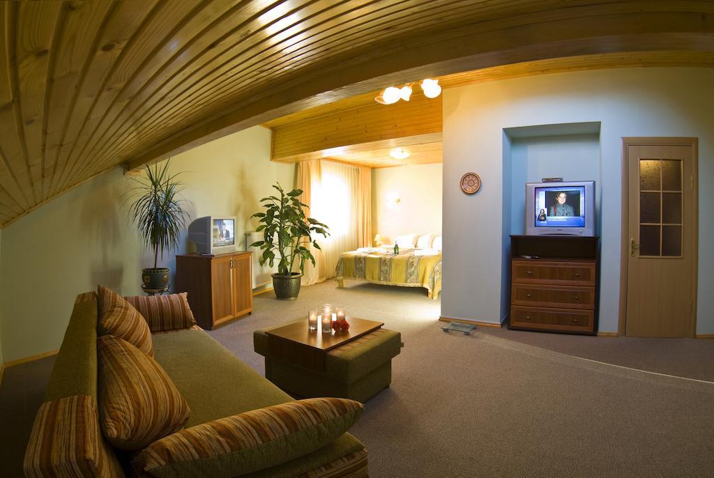 Oberig Otel Morshyn Oda fotoğraf